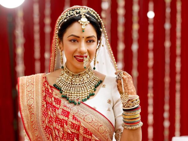 Not Rupali Ganguly But This Co-Star Of Rishi Kapoor Was The First Choice For Anupamaa 2 Not Rupali Ganguly But This Co-Star Of Rishi Kapoor Was The First Choice For Anupamaa - RVCJ Media