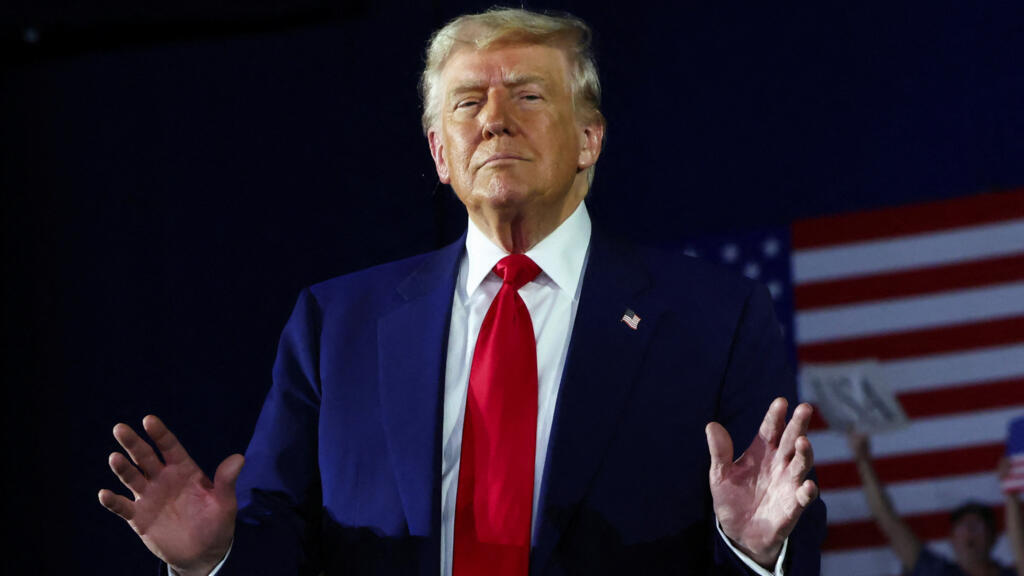 Trump to combine birthday celebration, US army anniversary with military parade